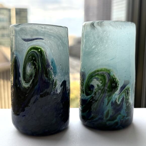 Mad Art Studios Glass Rolling Ocean Waves Shot Glasses or Mini Bud Vase 3 3/4" - Picture 6 of 10